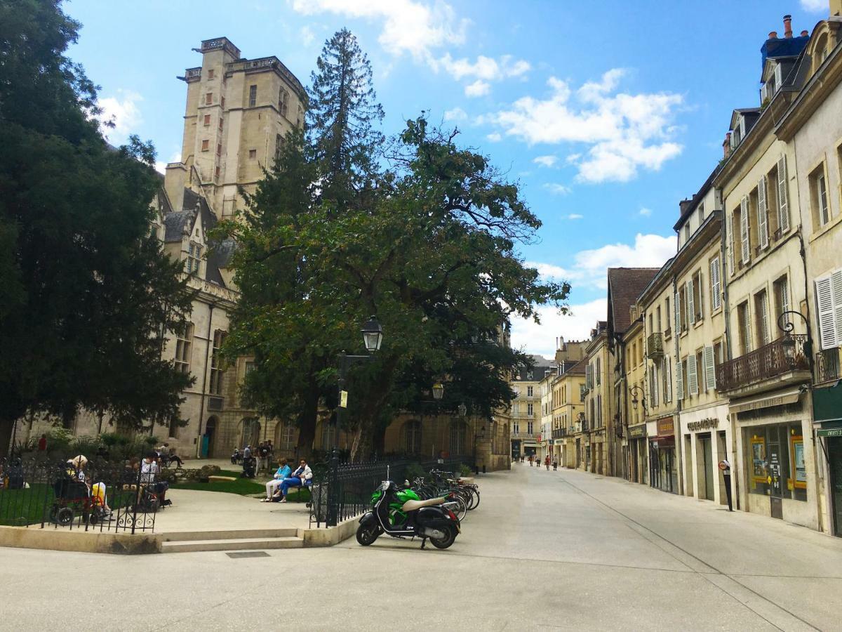 Centre Historique Dijon - Le Patioアパートメント エクステリア 写真