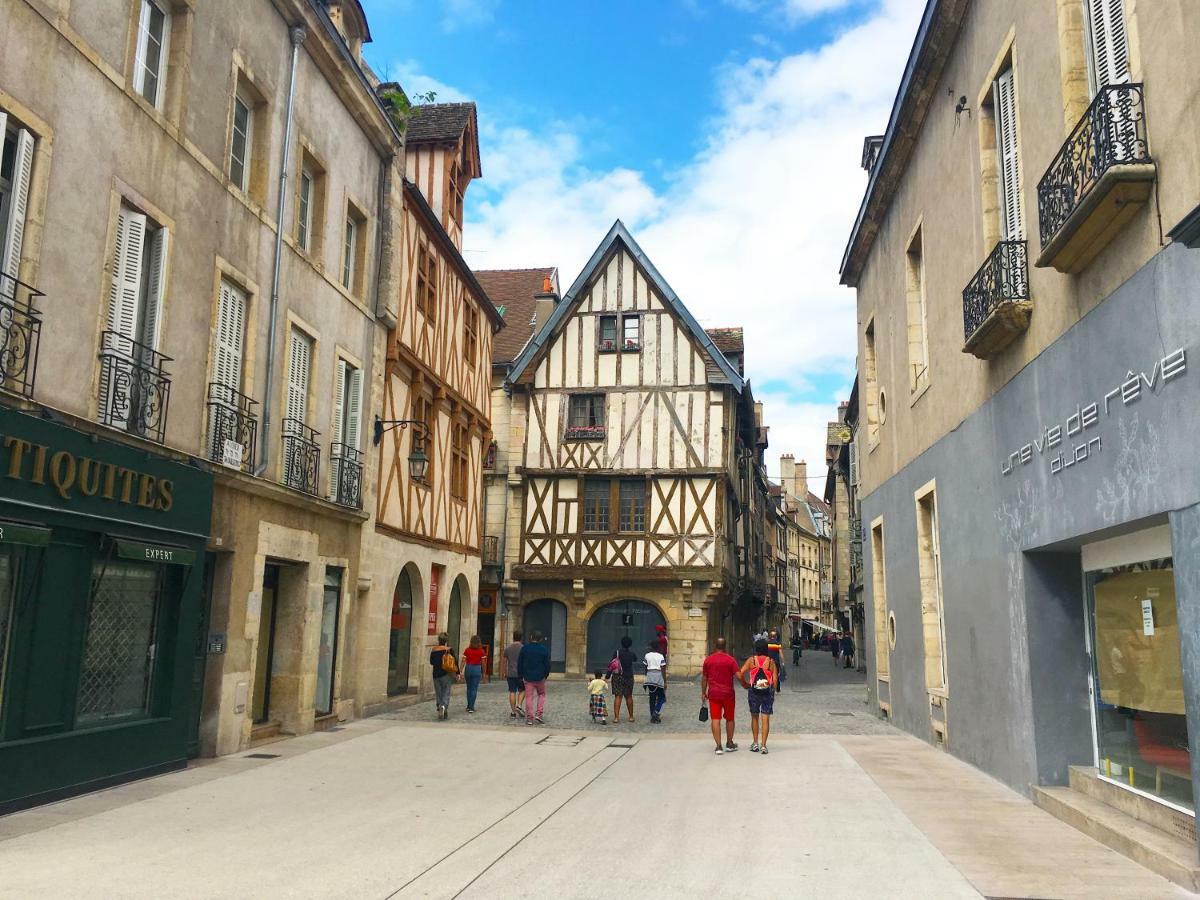 Centre Historique Dijon - Le Patioアパートメント エクステリア 写真