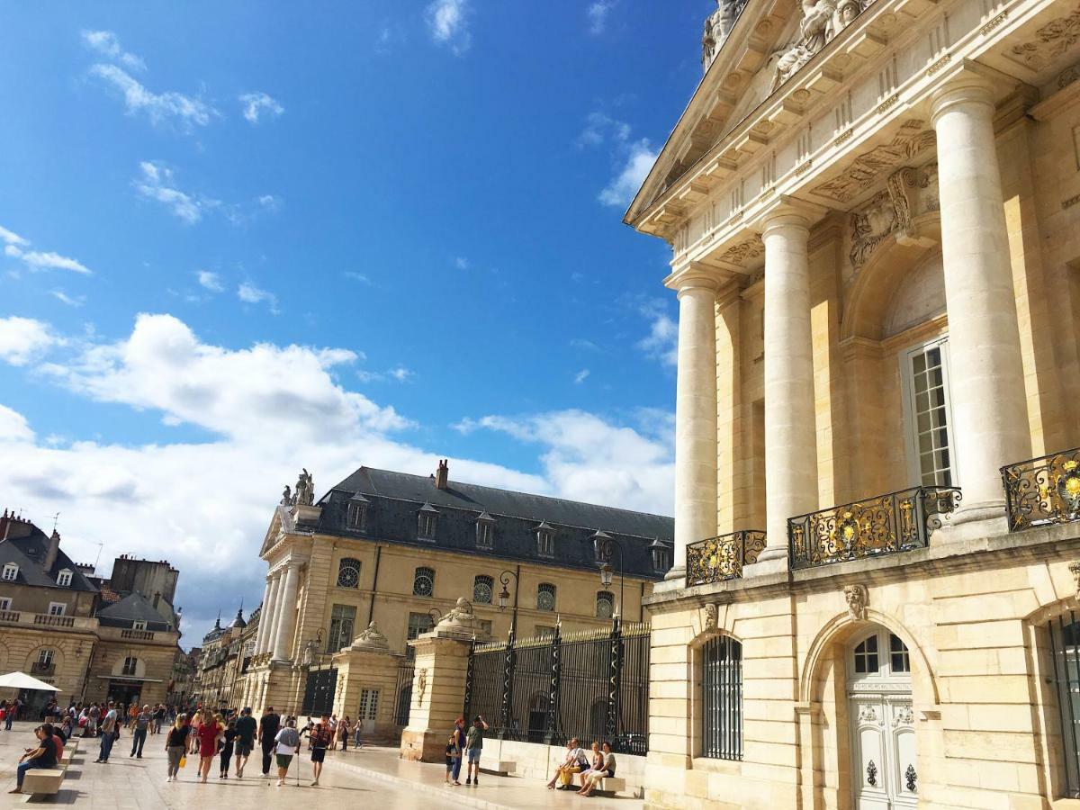 Centre Historique Dijon - Le Patioアパートメント エクステリア 写真